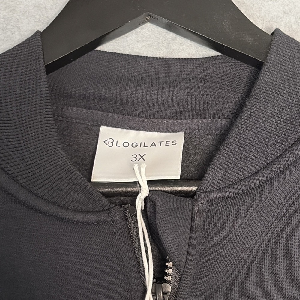 Blogilates Marshmallow Bomber Jacket in Black - 3X - Picture 6 of 7